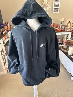 Champion Men’s Black Fleece Pullover Hoodie